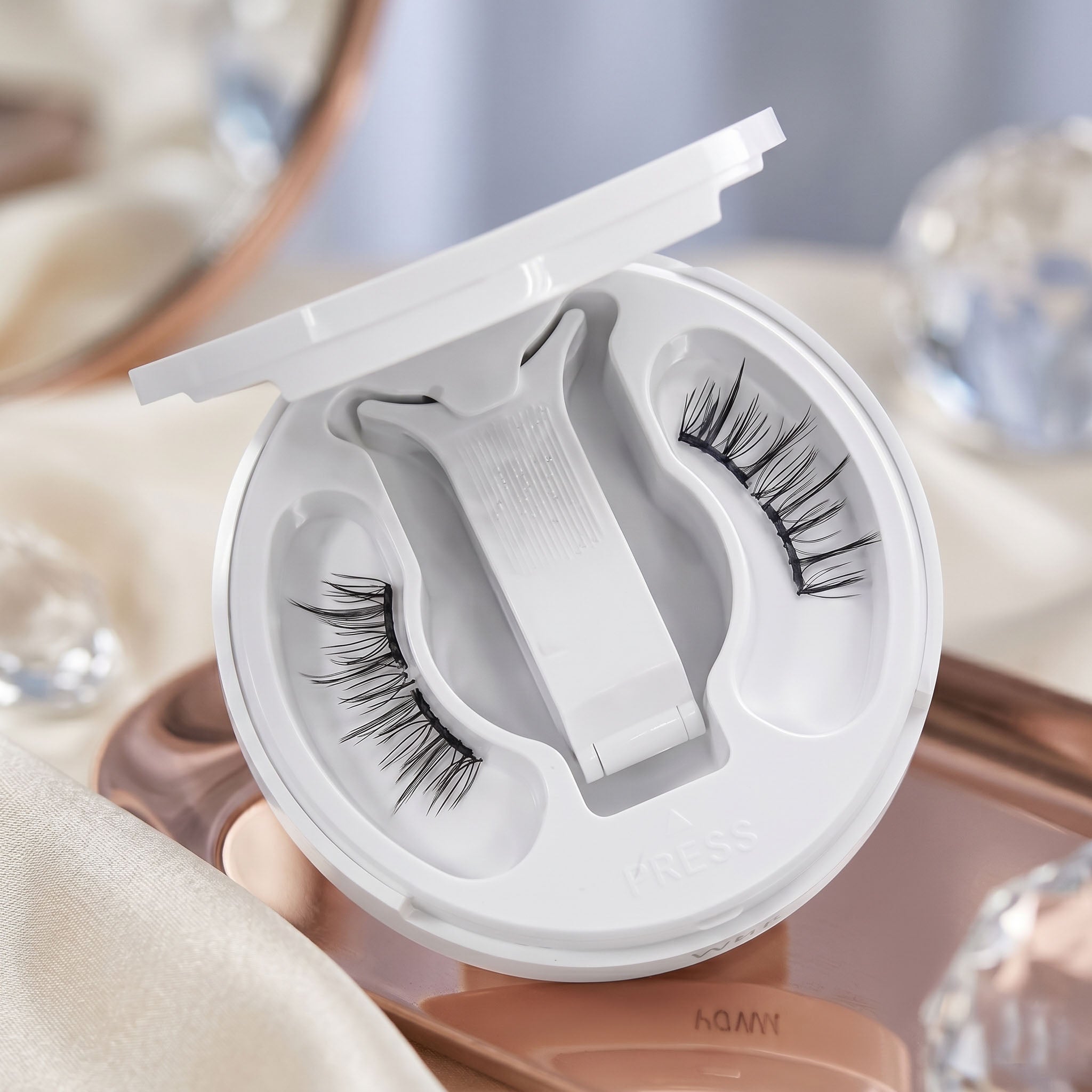 ROAN Premium Ice Black Soft-Magnetic Lashes (No Glue Needed)